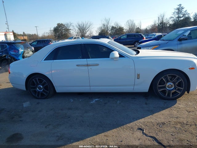 Rolls-Royce Ghost 2017 SCA664S53HUX54269 Image 13