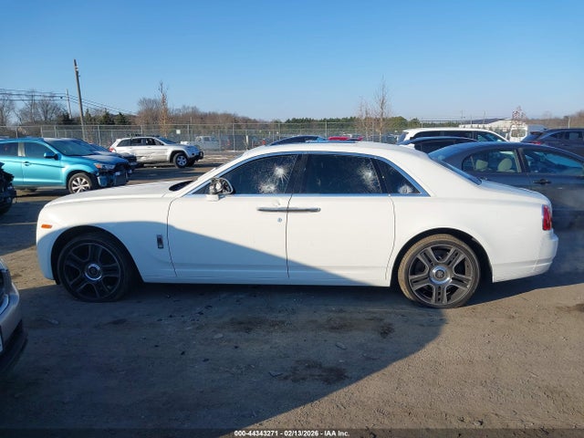 Rolls-Royce Ghost 2017 SCA664S53HUX54269 Image 14