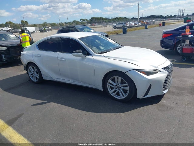 2021 LEXUS IS 300 JTHAA1D26M5112893