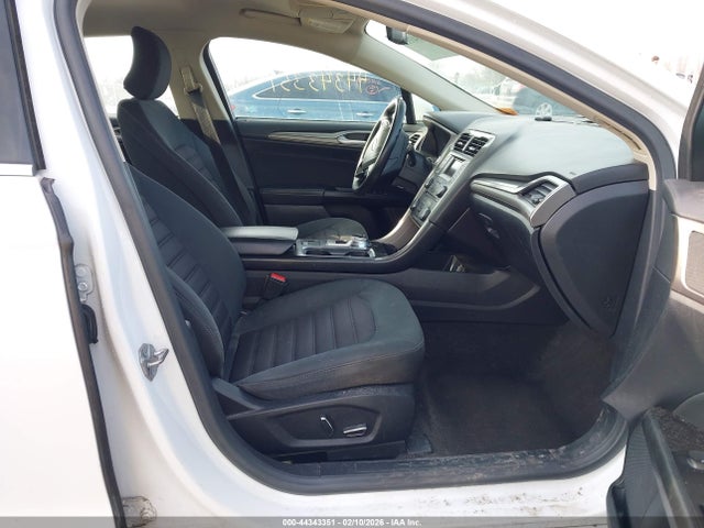 3FA6P0H75HR383412 Ford FUSION SE