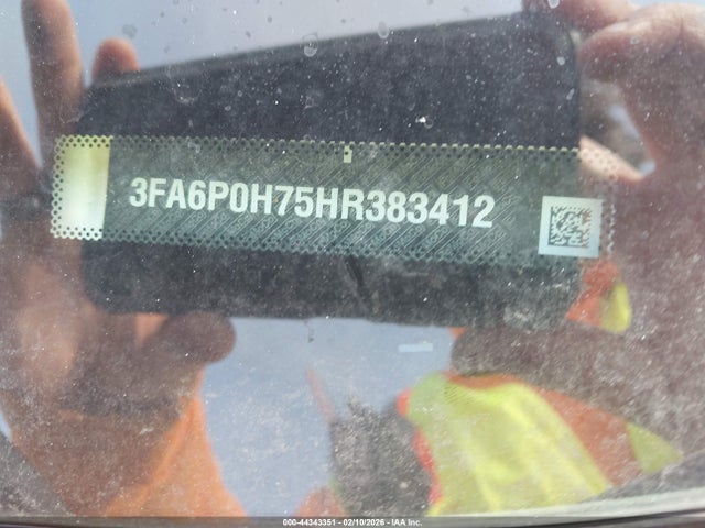 3FA6P0H75HR383412 Ford FUSION SE