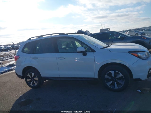 Subaru Forester 2.5i Premium 2018 JF2SJAGC8JH495239 Image 13