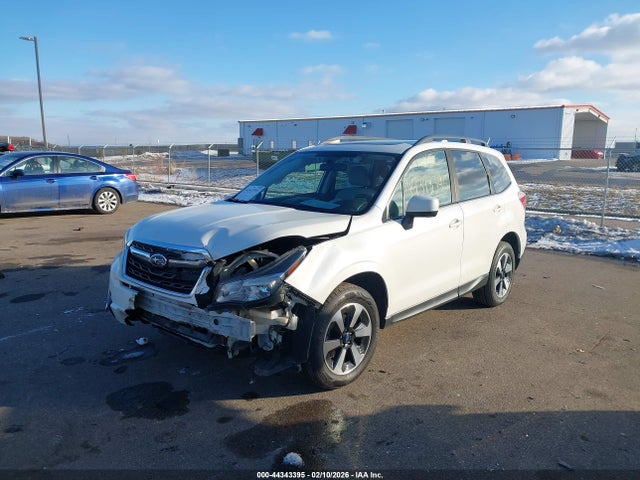 Subaru Forester 2.5i Premium 2018 JF2SJAGC8JH495239 Image 2