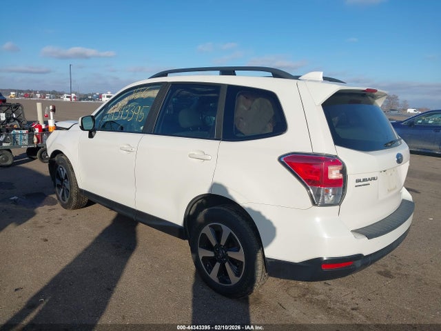 Subaru Forester 2.5i Premium 2018 JF2SJAGC8JH495239 Image 3