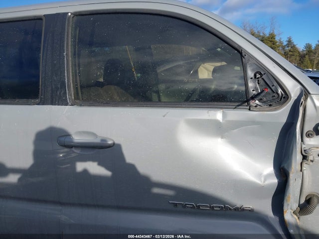 3TMCZ5AN8KM268076 Toyota Tacoma Sr5 V6