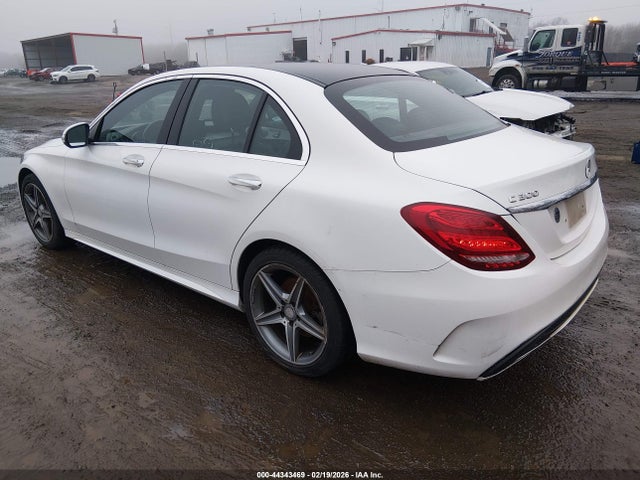 2015 MERCEDES-BENZ C 300 55SWF4KBXFU007903 Photo 2