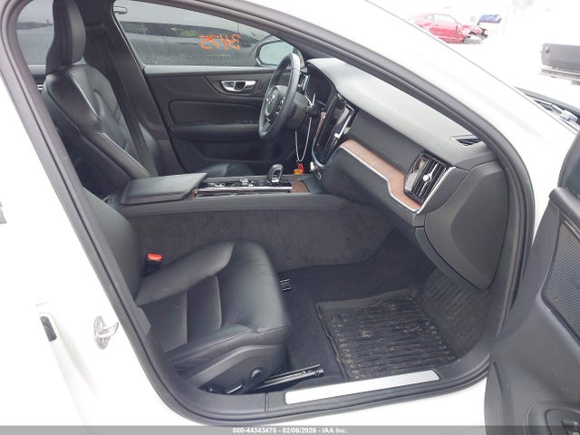 2023 VOLVO S60 7JRL12TT0PG238249 Photo 4