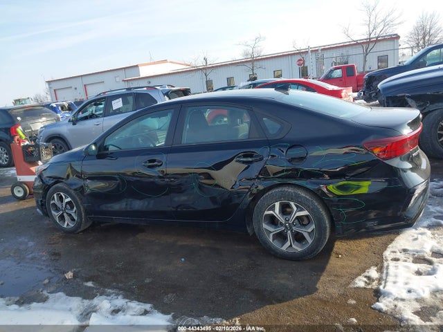 Продажа на аукционе авто 2020 Kia Forte Lxs, vin: 3KPF24AD4LE172945, номер лота: 44343495