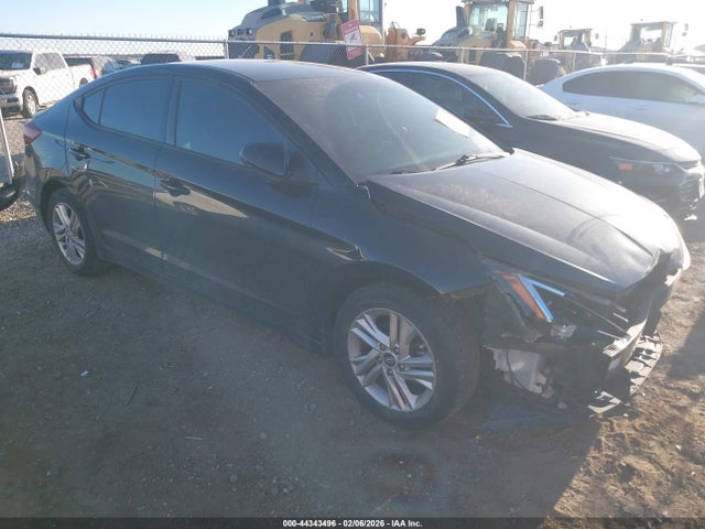 2020 HYUNDAI ELANTRA 5NPD84LF5LH568317 Photo 0