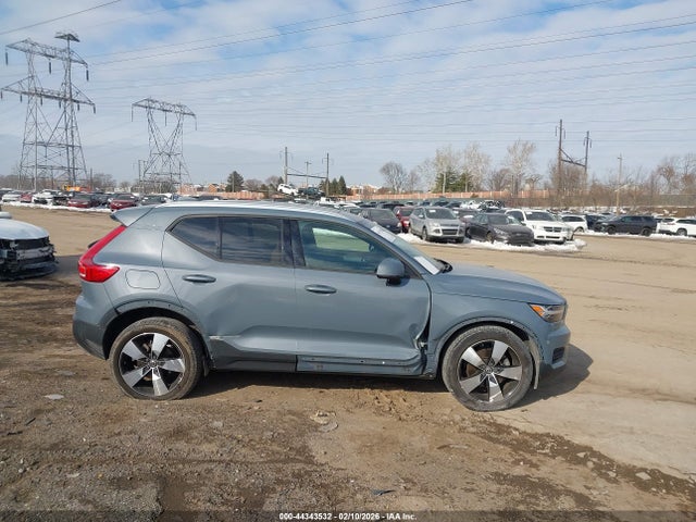 YV4162UK4L2262894 Volvo Xc40 T5 Momentum