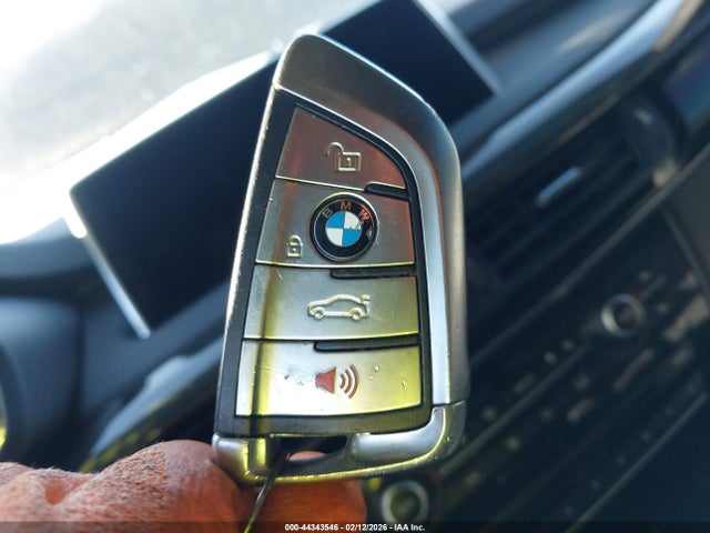44343546 :رقم المزاد ، 5UXKR2C55J0X08214 vin ، 2018 Bmw X5 Sdrive35i مزاد بيع