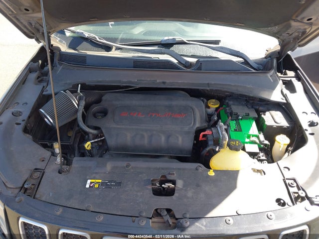 3C4NJCABXJT125550 Jeep Compass Sport Fwd