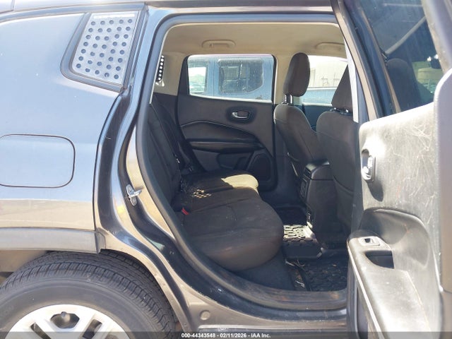 3C4NJCABXJT125550 Jeep Compass Sport Fwd