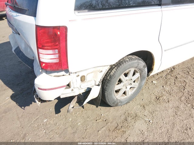 Продажа на аукционе авто 2009 Chrysler Town & Country Touring, vin: 2A8HR54199R534053, номер лота: 44343623