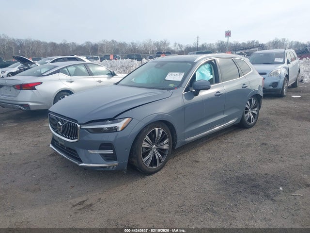2022 VOLVO XC60 YV4L12RL7N1020862 Photo 1