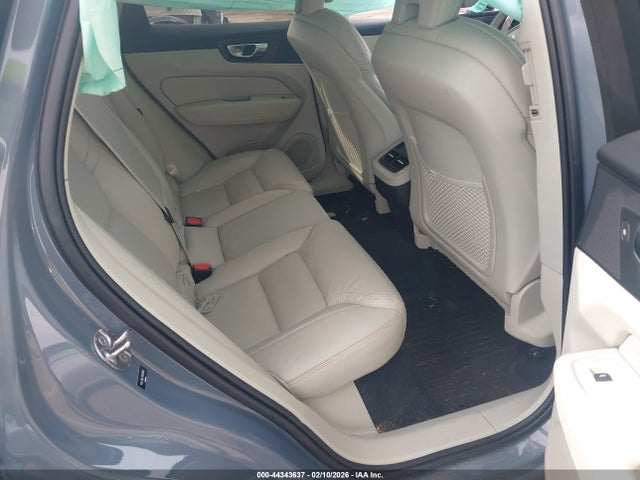 2022 VOLVO XC60 YV4L12RL7N1020862 Photo 7