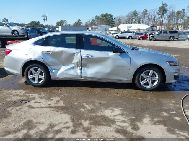 1G1ZC5ST6NF142451 Chevrolet Malibu Fwd 1fl