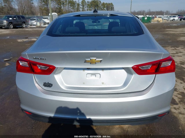 1G1ZC5ST6NF142451 Chevrolet Malibu Fwd 1fl