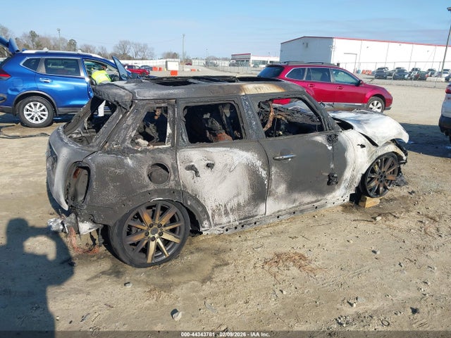 2018 MINI HARDTOP WMWXU3C56J2F51714 Photo 3