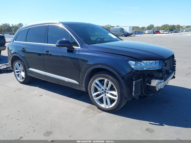 2017 AUDI Q7 WA1VAAF75HD026489 Photo 0