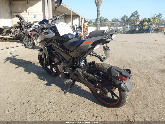 LCEPDPL11P6001312 Cf Moto 300nk