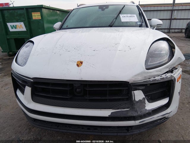 Porsche Macan T 2023 WP1AA2A54PLB06191 Image 12