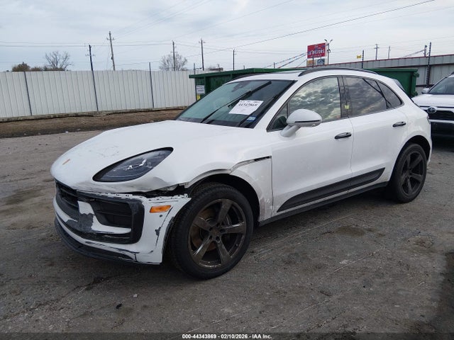 Porsche Macan T 2023 WP1AA2A54PLB06191 Image 2