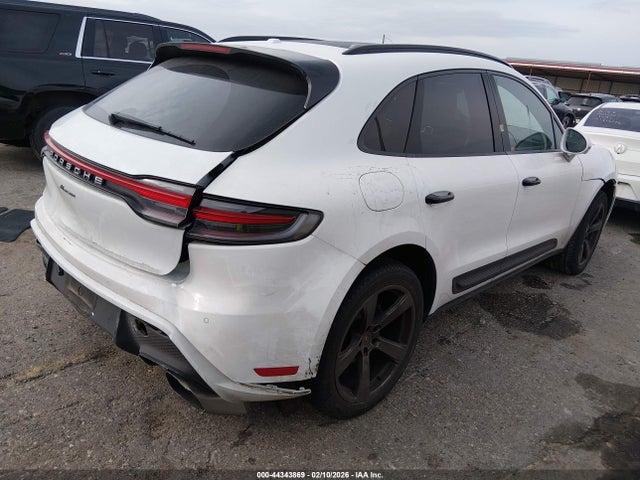 Porsche Macan T 2023 WP1AA2A54PLB06191 Image 4