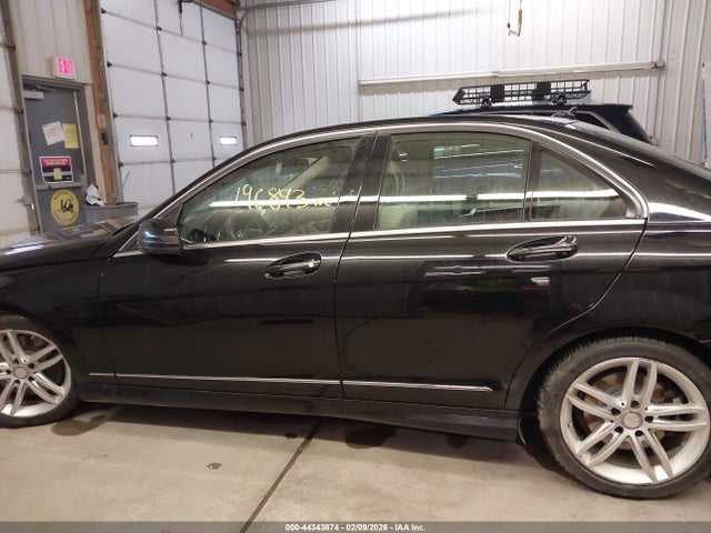 44343874 :رقم المزاد ، WDDGF8AB9EG176660 vin ، 2014 Mercedes-benz C 300 Sport 4matic مزاد بيع