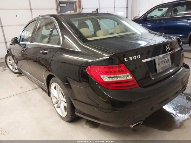 44343874 :رقم المزاد ، WDDGF8AB9EG176660 vin ، 2014 Mercedes-benz C 300 Sport 4matic مزاد بيع