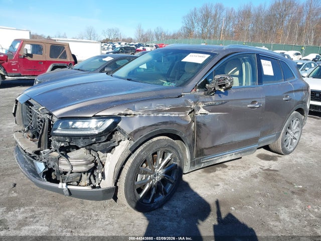 2019 LINCOLN NAUTILUS 2LMPJ8K93KBL28102 Photo 1