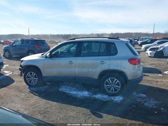 Продажа на аукционе авто 2015 Volkswagen Tiguan S, vin: WVGBV7AX1FW586451, номер лота: 44343885