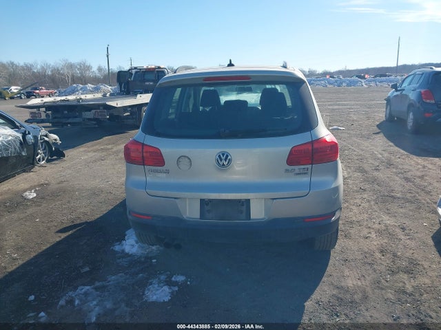 Продажа на аукционе авто 2015 Volkswagen Tiguan S, vin: WVGBV7AX1FW586451, номер лота: 44343885