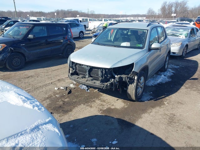 Продажа на аукционе авто 2015 Volkswagen Tiguan S, vin: WVGBV7AX1FW586451, номер лота: 44343885