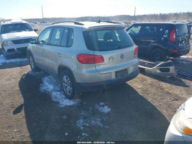 Продажа на аукционе авто 2015 Volkswagen Tiguan S, vin: WVGBV7AX1FW586451, номер лота: 44343885