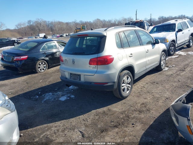 Продажа на аукционе авто 2015 Volkswagen Tiguan S, vin: WVGBV7AX1FW586451, номер лота: 44343885