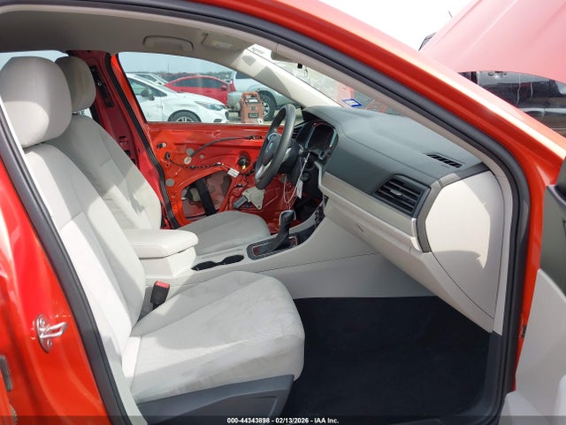 Продажа на аукционе авто 2019 Volkswagen Jetta 1.4t R-line/1.4t S/1.4t Se, vin: 3VWC57BU9KM024088, номер лота: 44343898