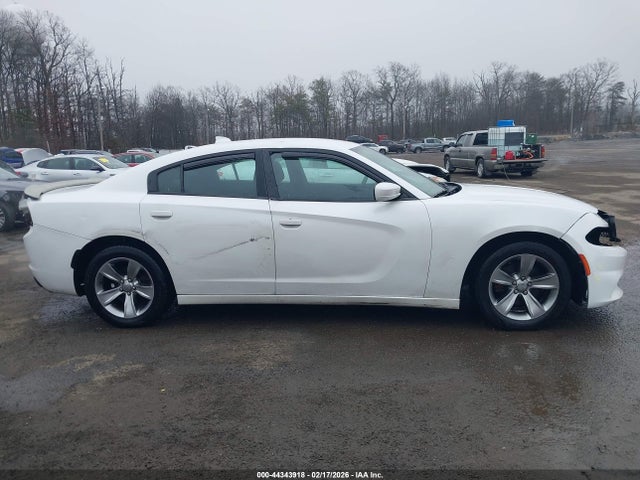 2015 Dodge Charger Sxt მანქანა იყიდება აუქციონზე, vin: 2C3CDXHG7FH814800, აუქციონის ნომერი: 44343918
