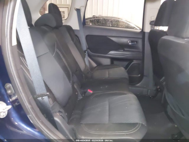 2020 MITSUBISHI OUTLANDER JA4AZ3A39LZ045596 Photo 7