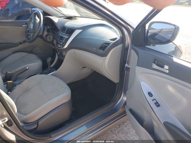 44343941 :رقم المزاد ، KMHCT4AE5FU819444 vin ، 2015 Hyundai Accent Gls مزاد بيع