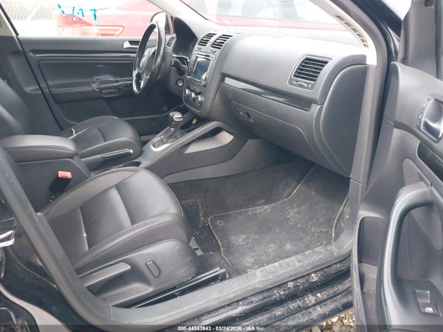 Продаж на аукціоні авто 2010 Volkswagen Jetta Se, vin: 3VWRX7AJ2AM059937, номер лоту: 44343943