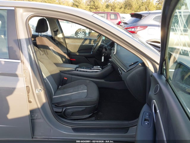 2021 HYUNDAI SONATA 5NPEG4JA9MH111350 Photo 4