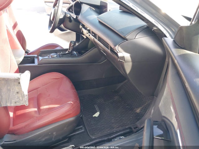 Продажа на аукционе авто 2023 Mazda Mazda3 2.5 S Carbon Edition, vin: JM1BPBLM8P1603782, номер лота: 44343992