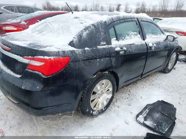 44344087 :رقم المزاد ، 1C3CCBAB2CN330735 vin ، 2012 Chrysler 200 Lx مزاد بيع
