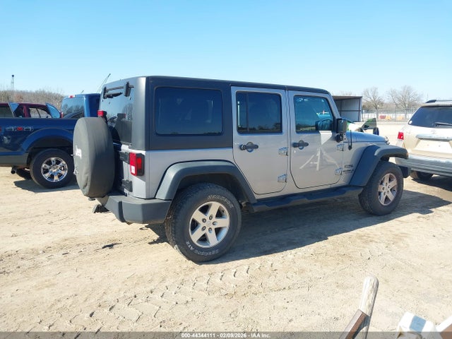 2013 JEEP WRANGLER UNLIMITED 1C4BJWDG4DL657663 Photo 3