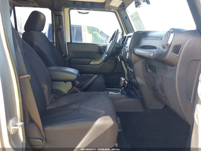 2013 JEEP WRANGLER UNLIMITED 1C4BJWDG4DL657663 Photo 4