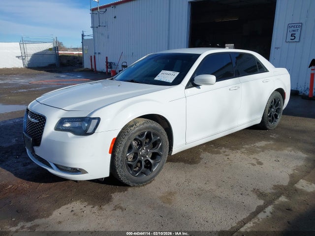 2019 CHRYSLER 300 2C3CCAGG9KH648534 Photo 1