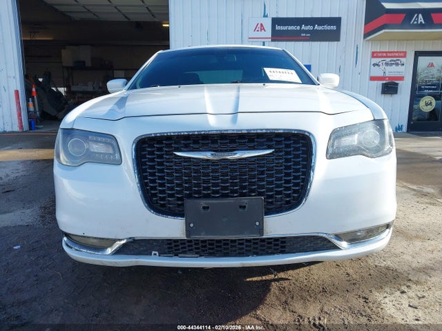 2019 CHRYSLER 300 2C3CCAGG9KH648534 Photo 5