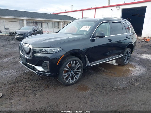 2022 BMW X7 5UXCW2C06N9J52790 Photo 1