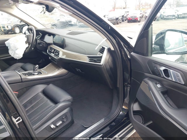 2022 BMW X7 5UXCW2C06N9J52790 Photo 4